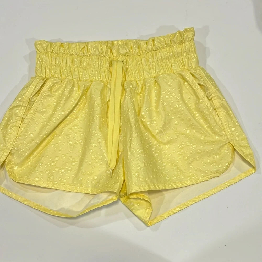 Ziya - small, bubble print‎ yellow shorts